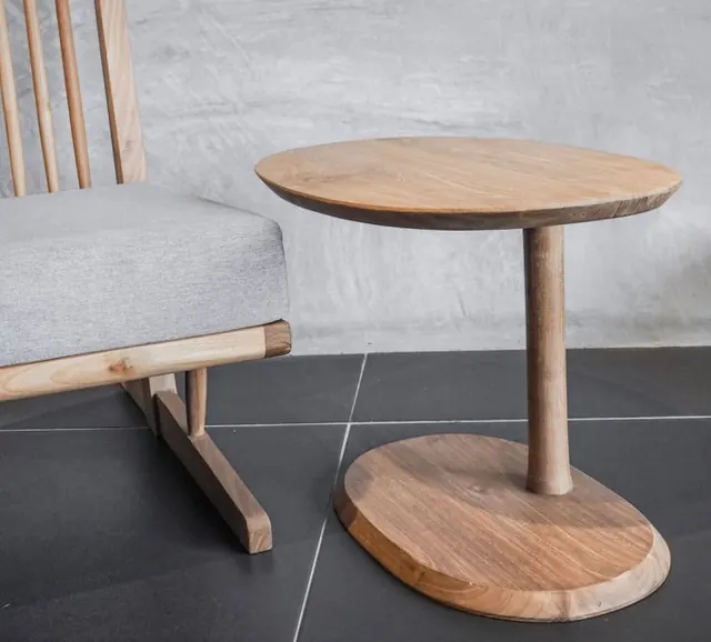 Pedestal side table, teak, by Mobelindo